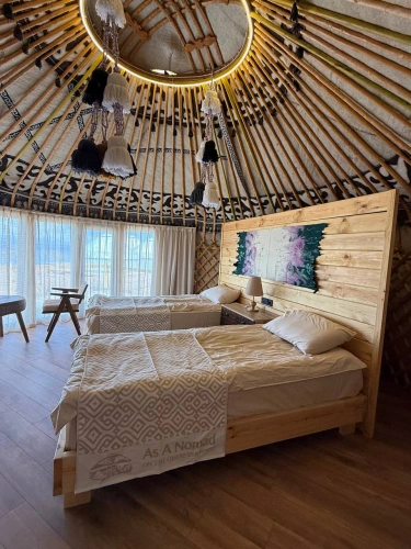 Standard Double room with lake view