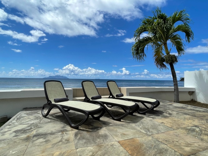 Villa with balcony and with ocean view