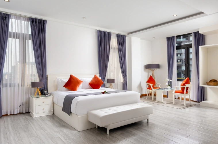 Cocoon Double Suite with balcony