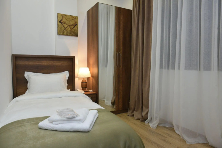 King Tom Hotel