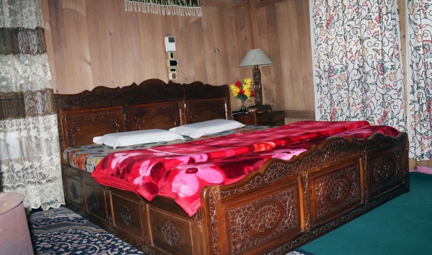 Standard Double room with balcony and with view