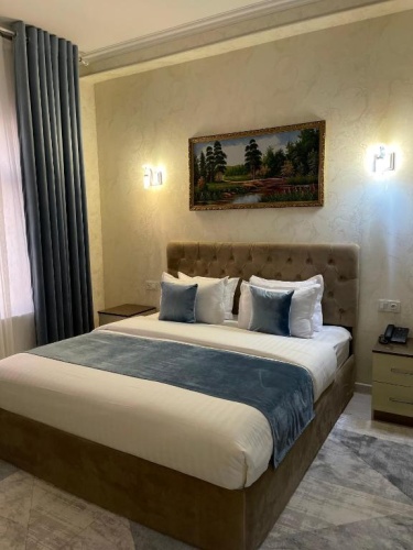Deluxe Double room with view