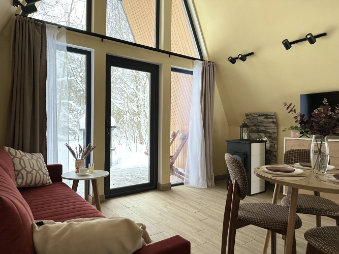 Фотография номера Коттеджа Частный Дом Афрейм с видом на лес №4