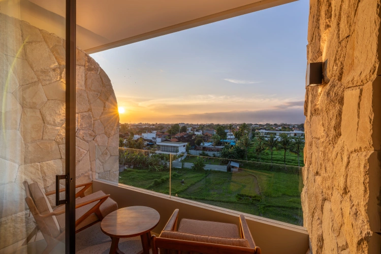 1 Bedroom Apartment with balcony and with city view