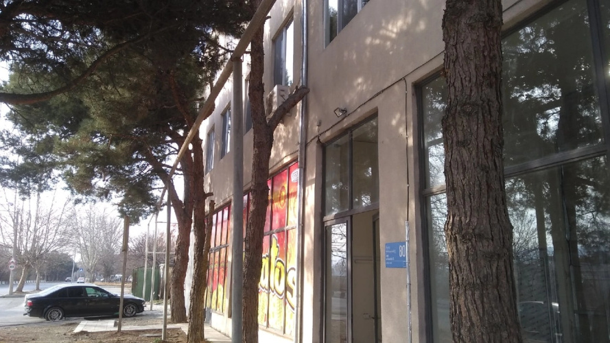 Gio's Apartments