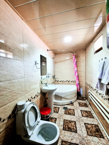 Shahram Plus Hotel