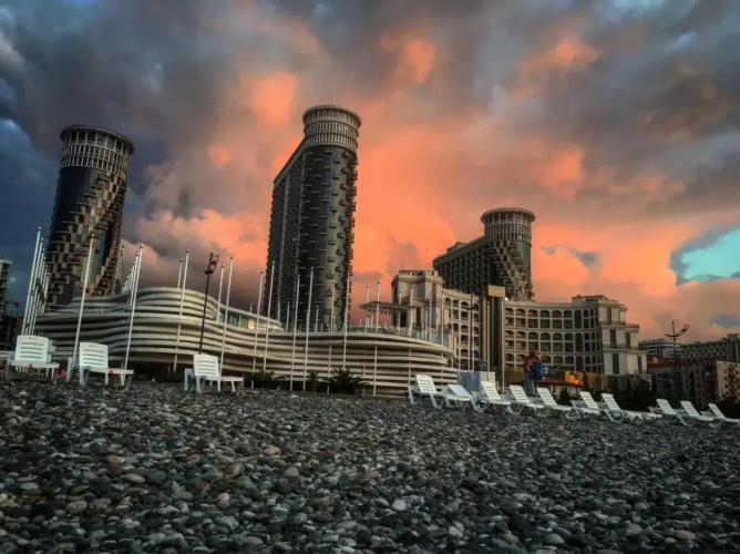 Orbi Sea Tower Apartments