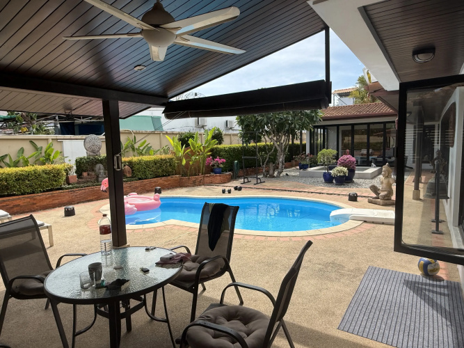 Soi Baan Song Thai Villa