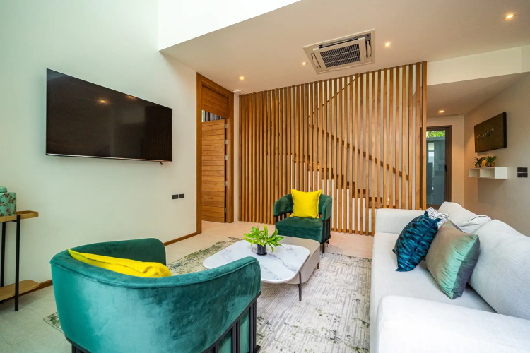 Teak 5 Bed Luxurious Pool 117 Villa