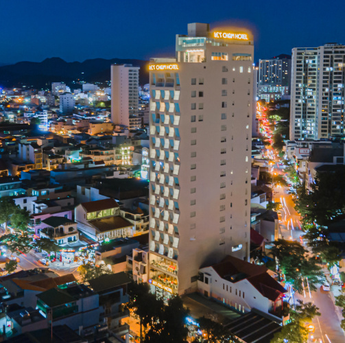 Le's Cham Hotel