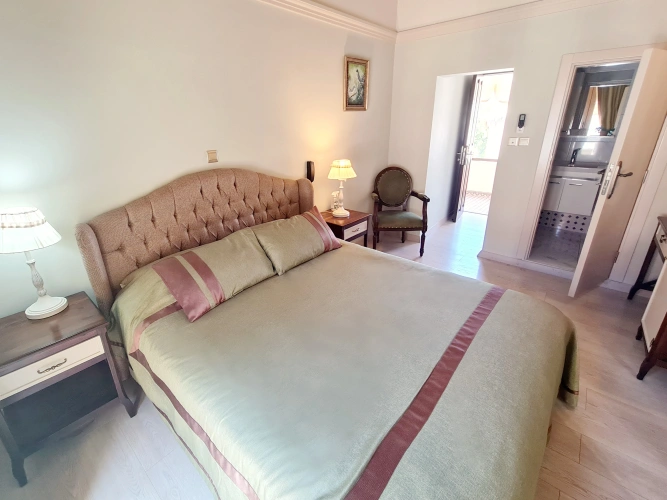 1 Bedroom Standard room with balcony and with city view