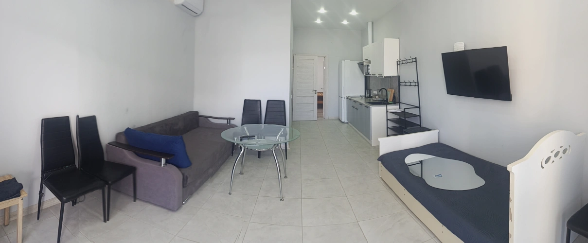 2 Bedrooms Apartment with balcony and with mountain view