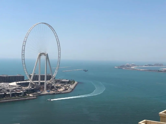2 Bedrooms Apartment with balcony and with view