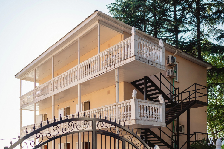 Tarba Hotel