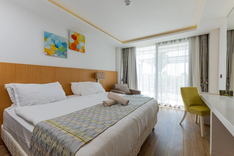 Deluxe Double room with balcony and with sea view