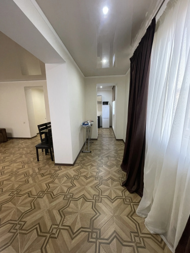 Vozle Ozera Flat