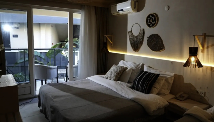 Standard Triple room