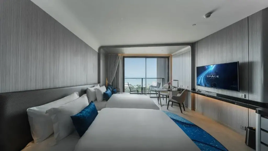 Connex Quadruple Space room with balcony