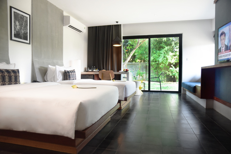 Twin Suite with balcony and with garden view
