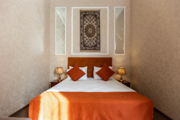 Deluxe Double room with city view