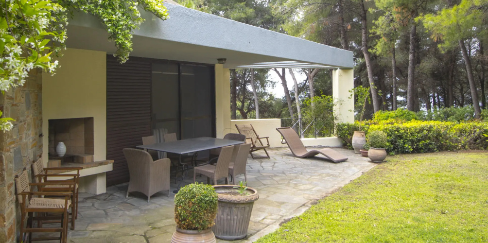 Araucaria Shared Pool Sani Villa
