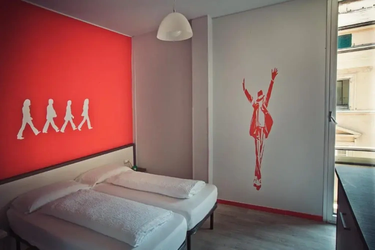 Pop Triple room with balcony