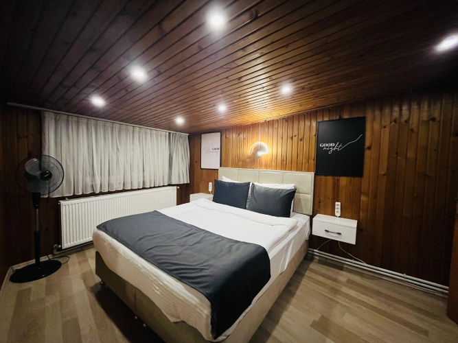 1 Bedroom Deluxe Suite