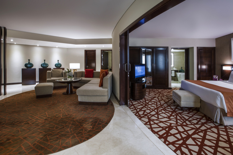 1 Bedroom Lounge Access Double Suite
