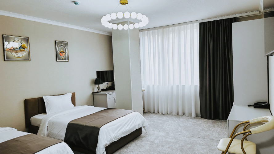 Hotel Tadzh Makhal