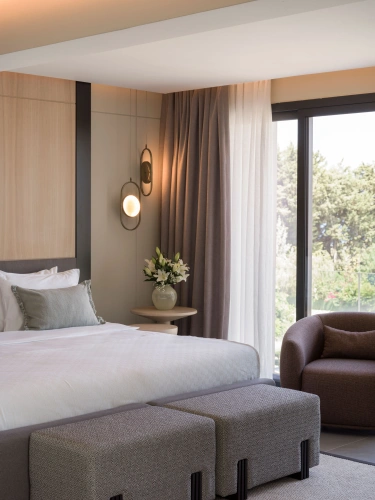 Superior Suite with balcony and with city view
