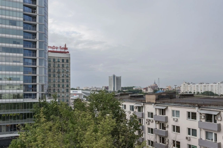 Apartment with city view