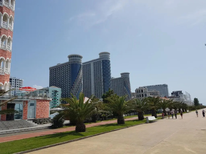 Orbi Sea Tower Apartments