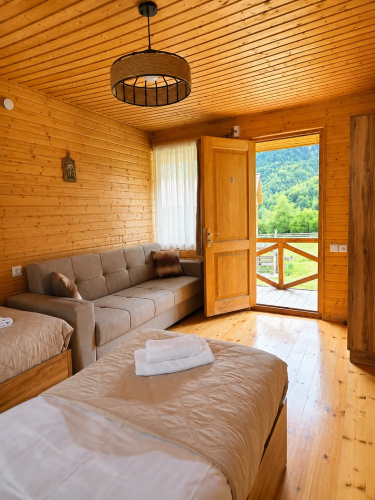 Standard Triple room with balcony and with mountain view