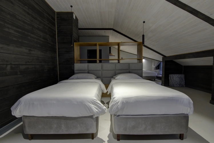 Superior Quadruple room with view