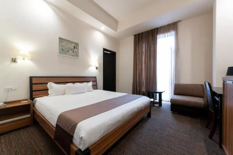 Bass Mini Hotel