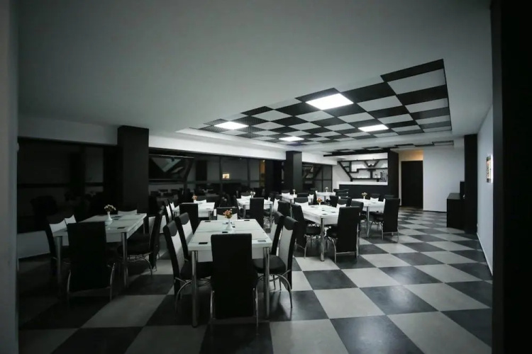West Tower Hotel