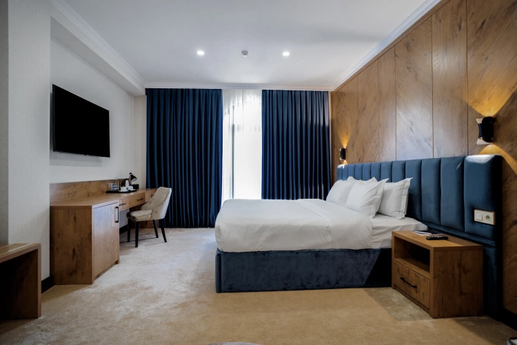 Superior Double Junior Suite with courtyard view