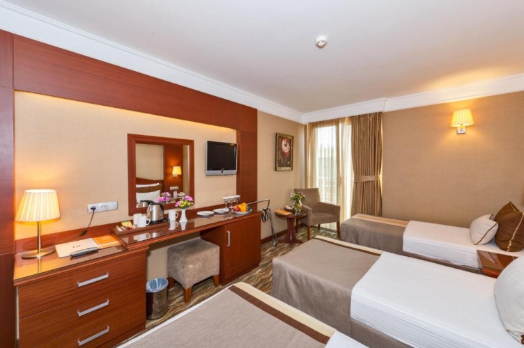 Triple room