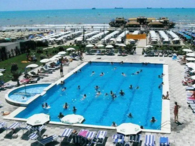 Leonardo Hotel