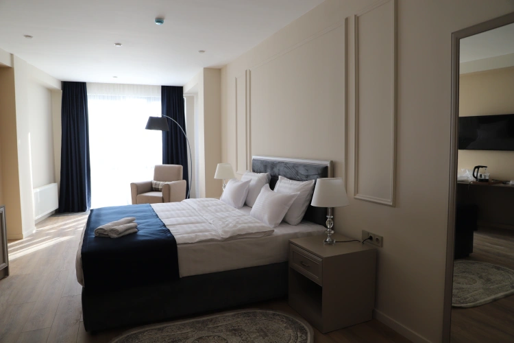 Deluxe Family room with balcony and with city view