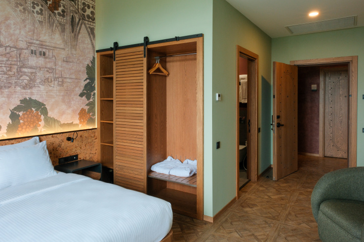Standard room with balcony and with view
