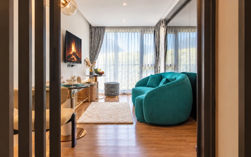 1 Bedroom Apartment with balcony and with pool view