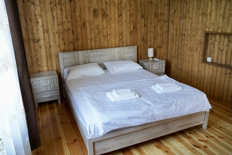 2 Bedrooms Cottage