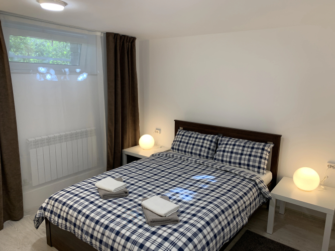 Двухместный номер Цокольный этаж двуспальная кровать