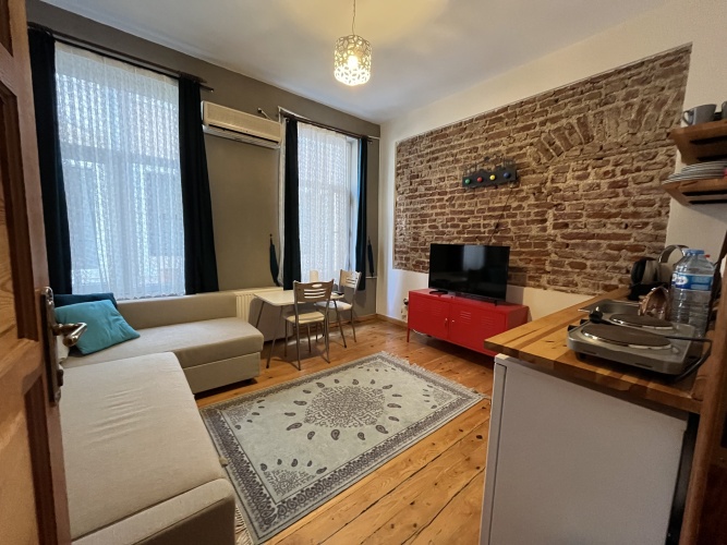 1 Bedroom Apartment with view