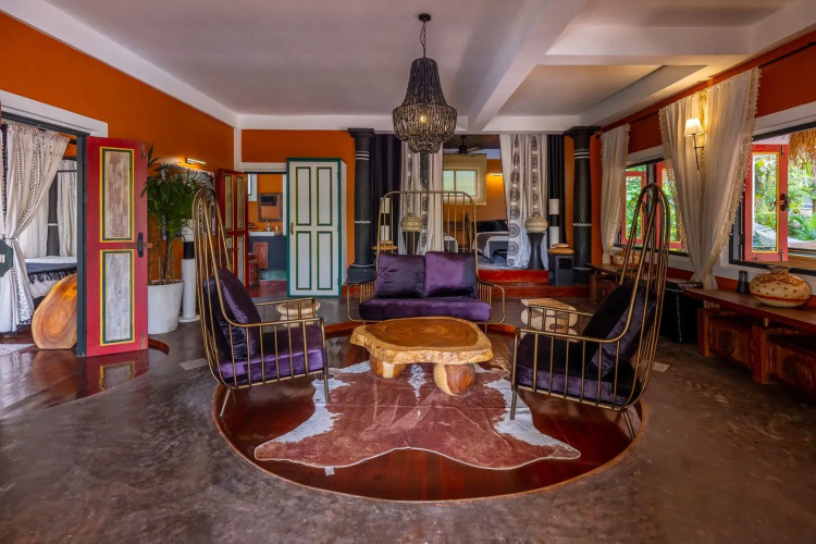 Africantes Villa