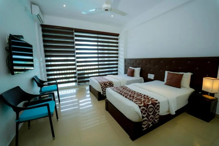 Deluxe Twin room with balcony and with sea view