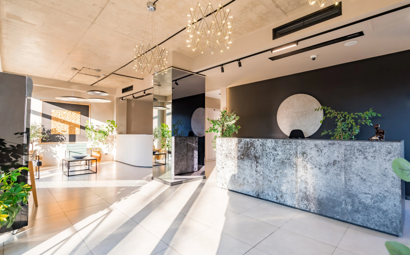 Doors Hotel