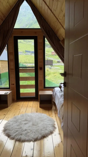 Mood villa kazbegi with jacuzzi Chalet
