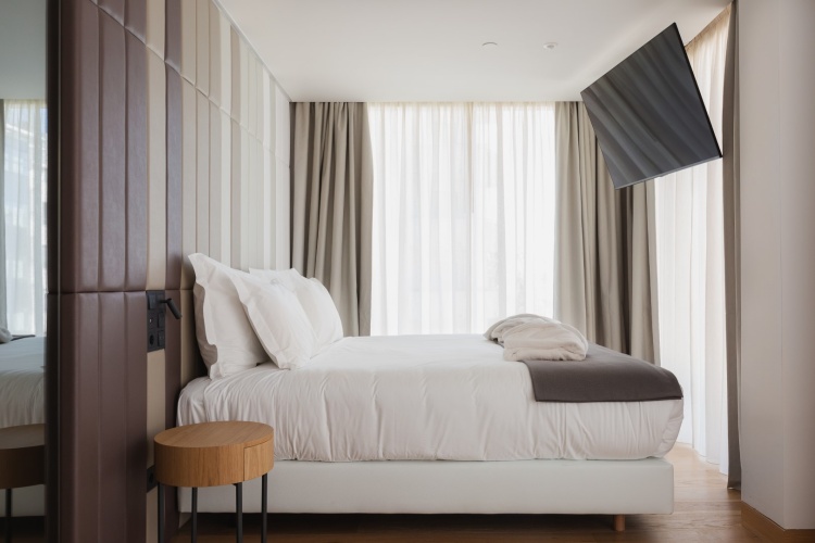 Deluxe Single room with city view